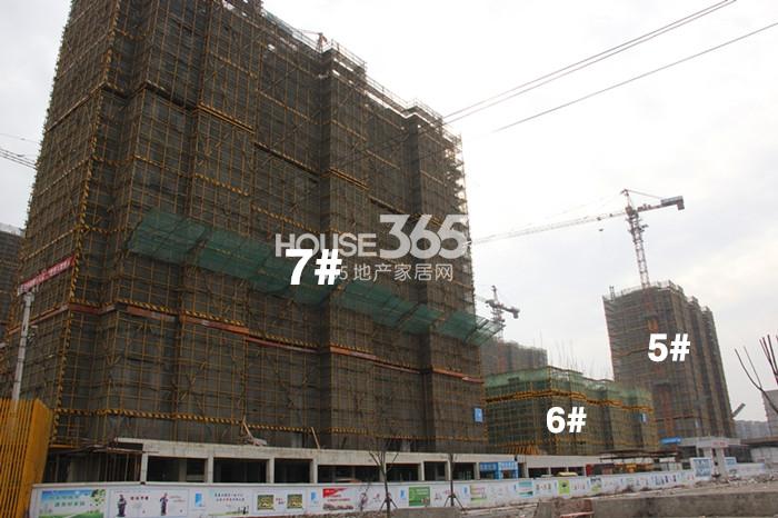 龙湖名景台二期5、6、7号楼施工进度 2015年2月摄
