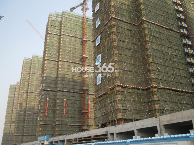 融科瑷颐湾西侧施工实景图（目前楼幢号未定） 2015年2月摄