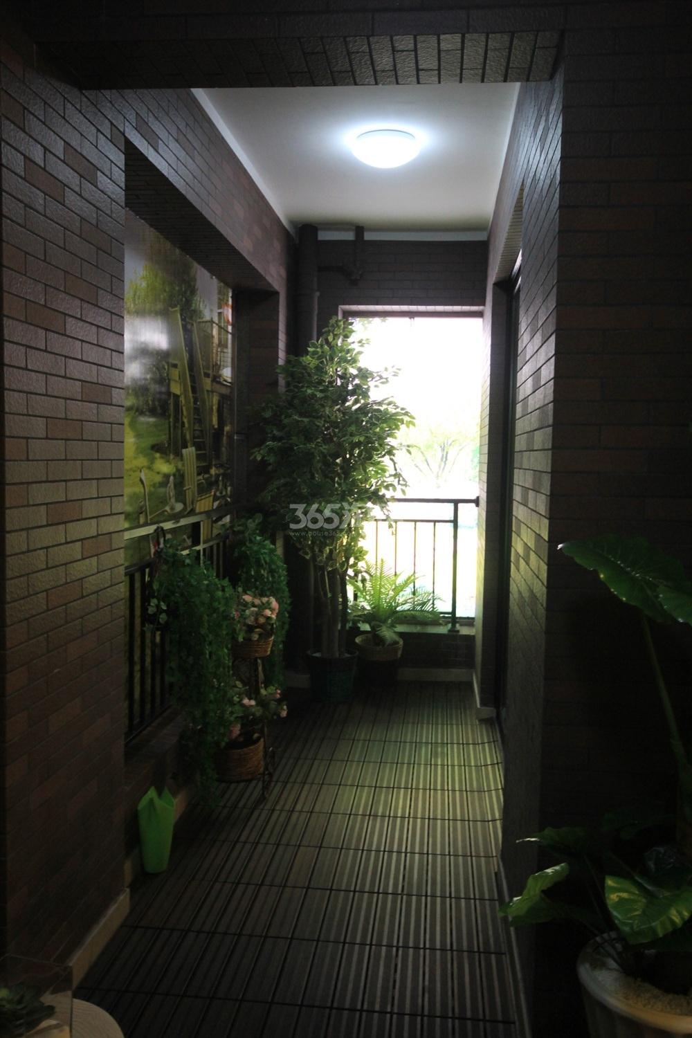 景瑞悦西台项目89方（G1户型）样板房--阳台