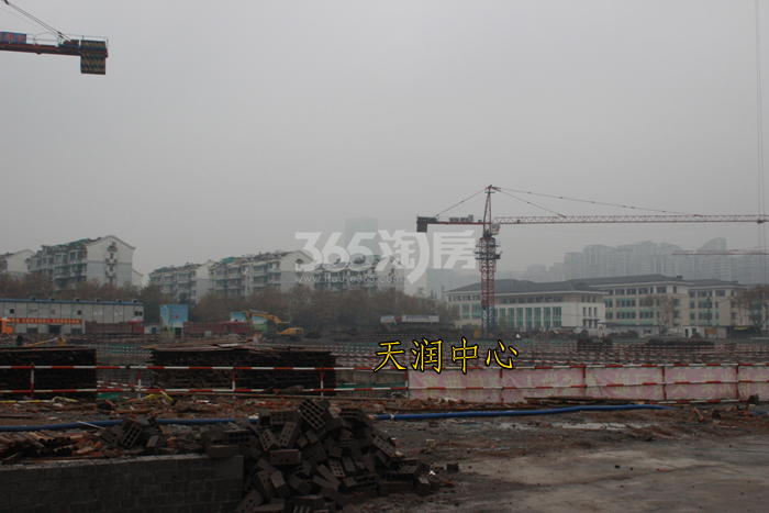 顺发旭辉国悦府周边天润中心实景图 2015年11月摄